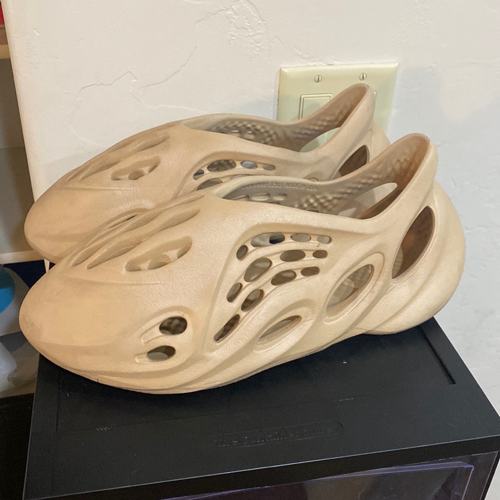 Yeezy foam runners size 12